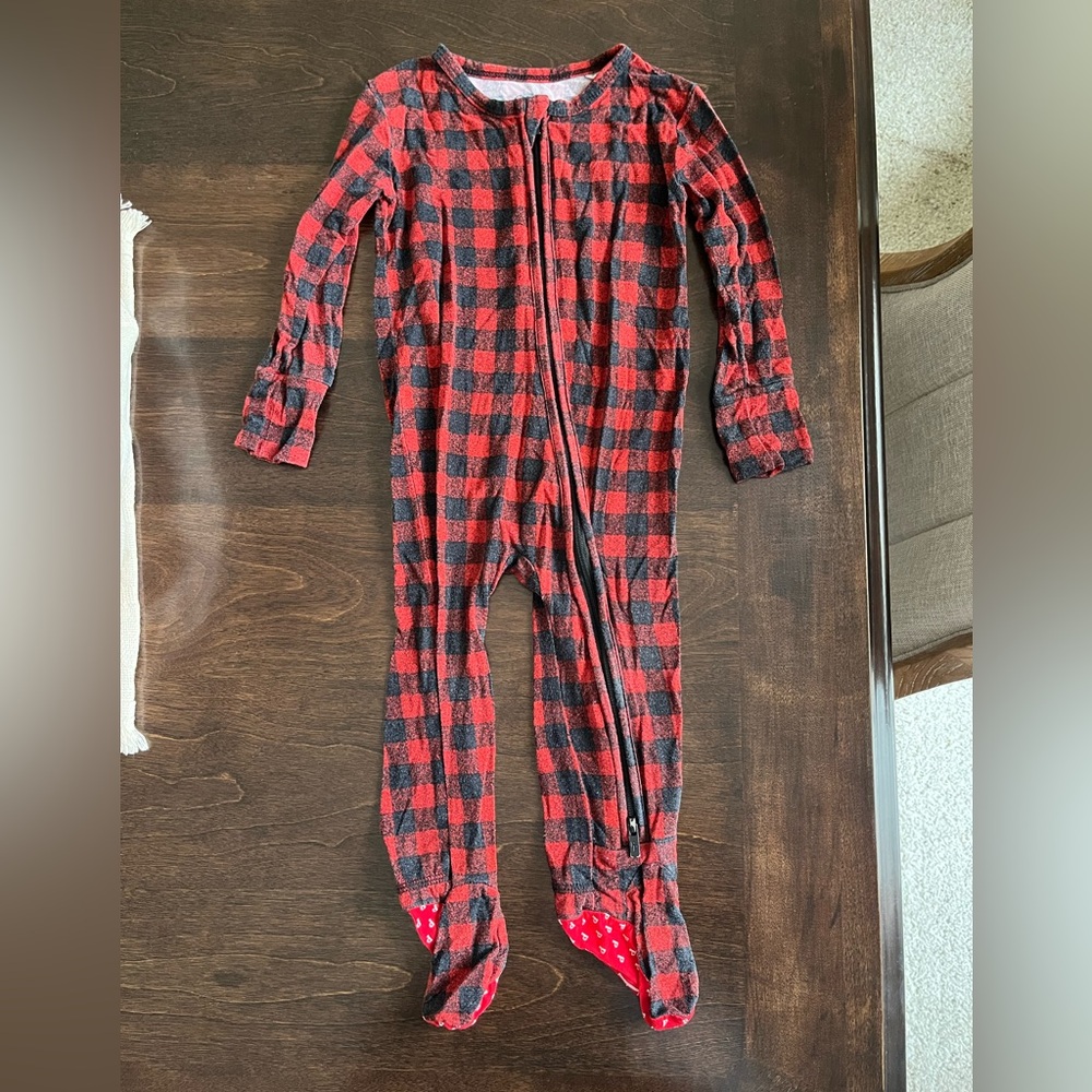 Posh Peanut Unisex Pajamas 12-18 month. VGUC.